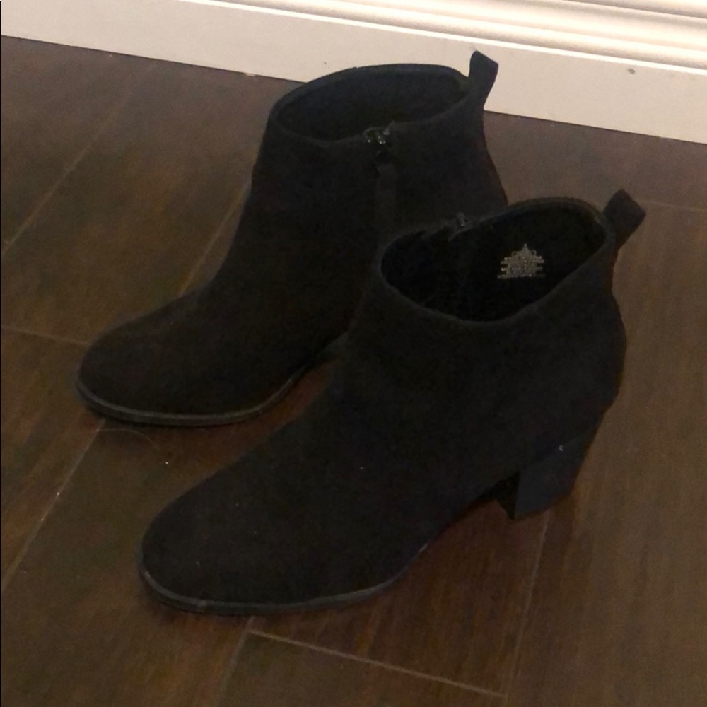 Old navy black heel ankle boots